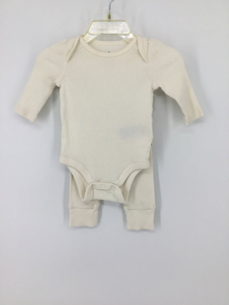 Baby Gap Child Size 0-3 Months Cream Outfit - girls