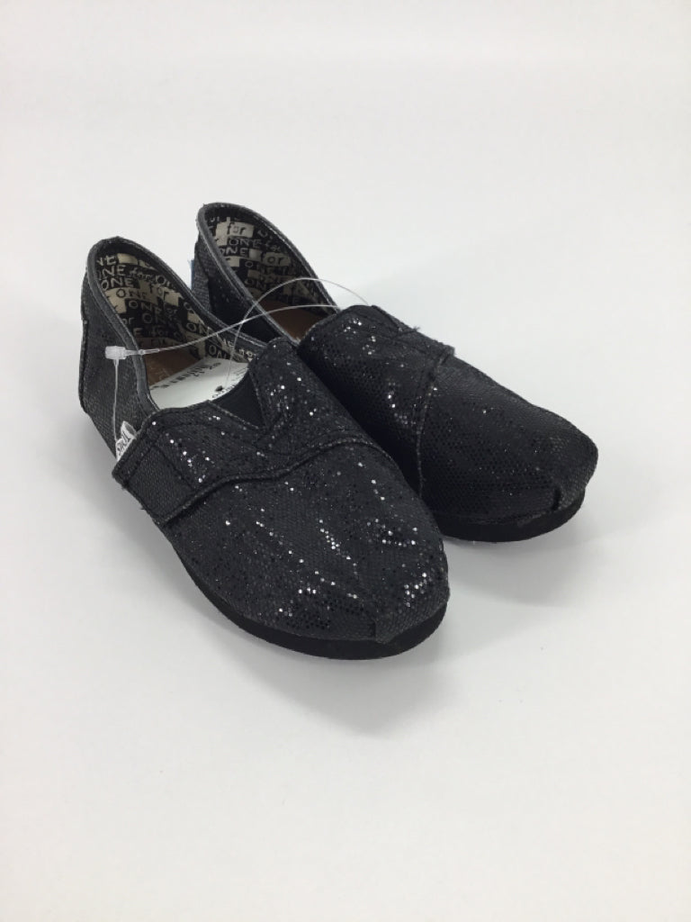 Toms Child Size 11 Black Sneakers