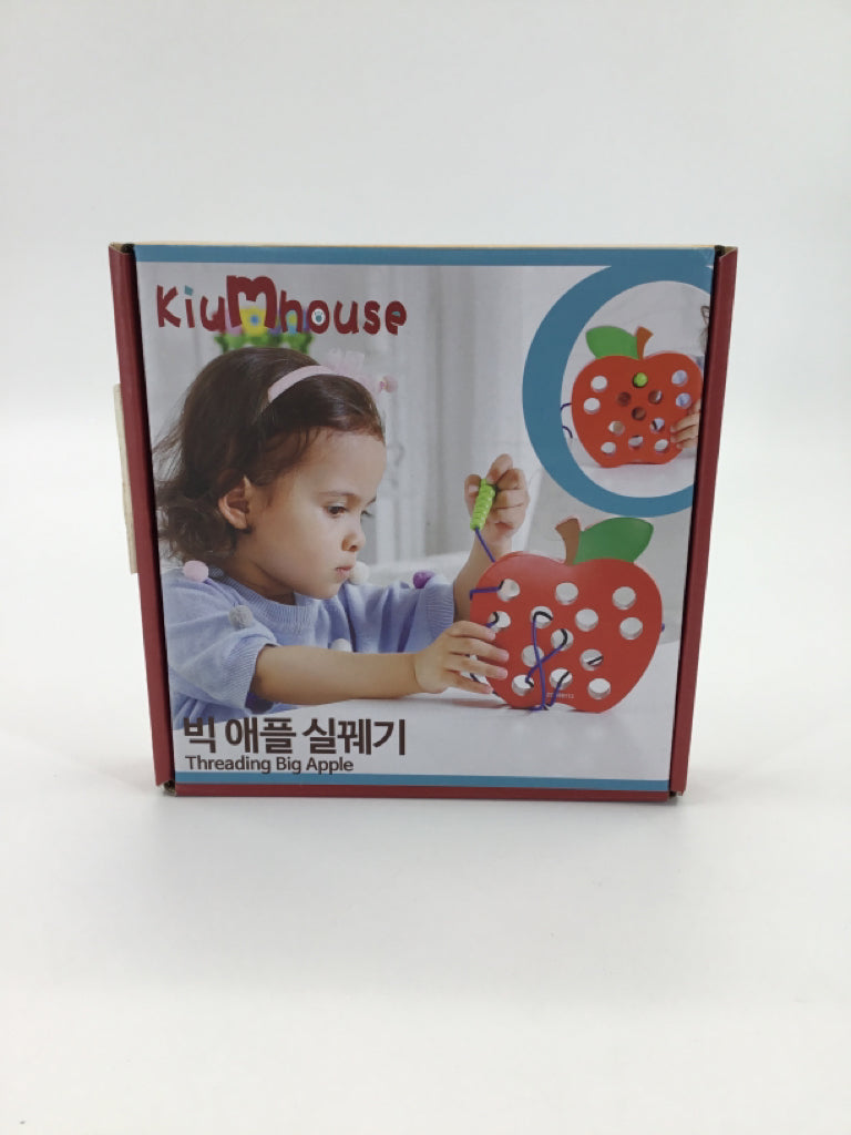 Kuimhouse Threading Big Apple Wooden Lacing Toy