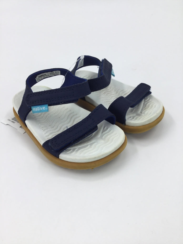 Native Child Size 6 Navy Sandals/Flip Flops