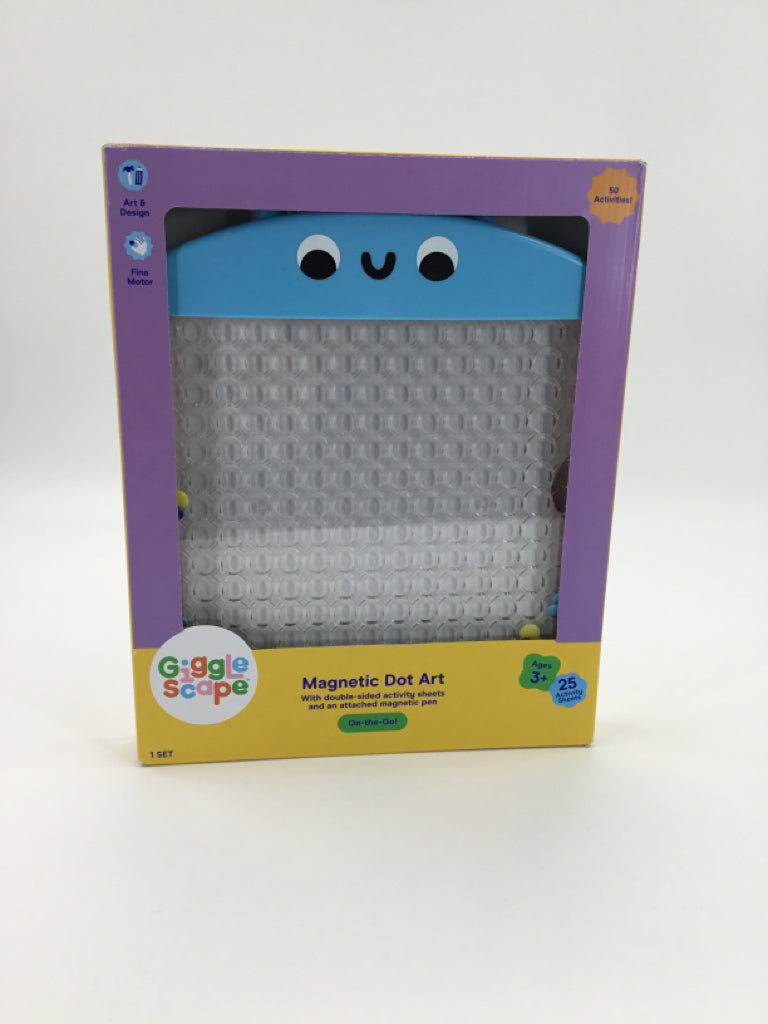 Giggle Scape Magnetic Dot Art