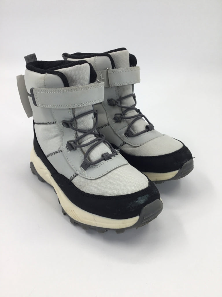 brandless Child Size 1 Youth Gray Rain/Snow Boots