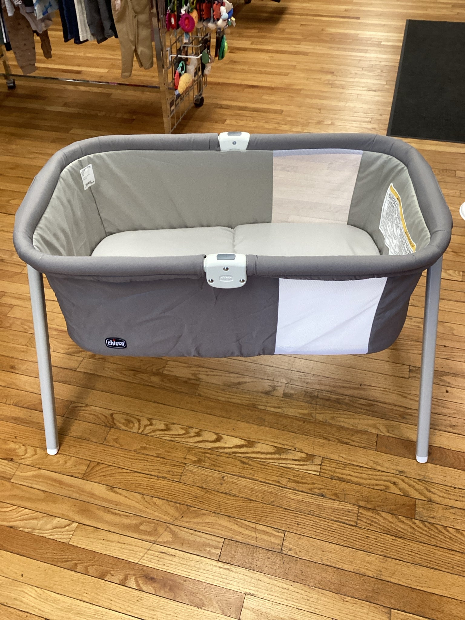 Chicco Lulla-Go Bassinet