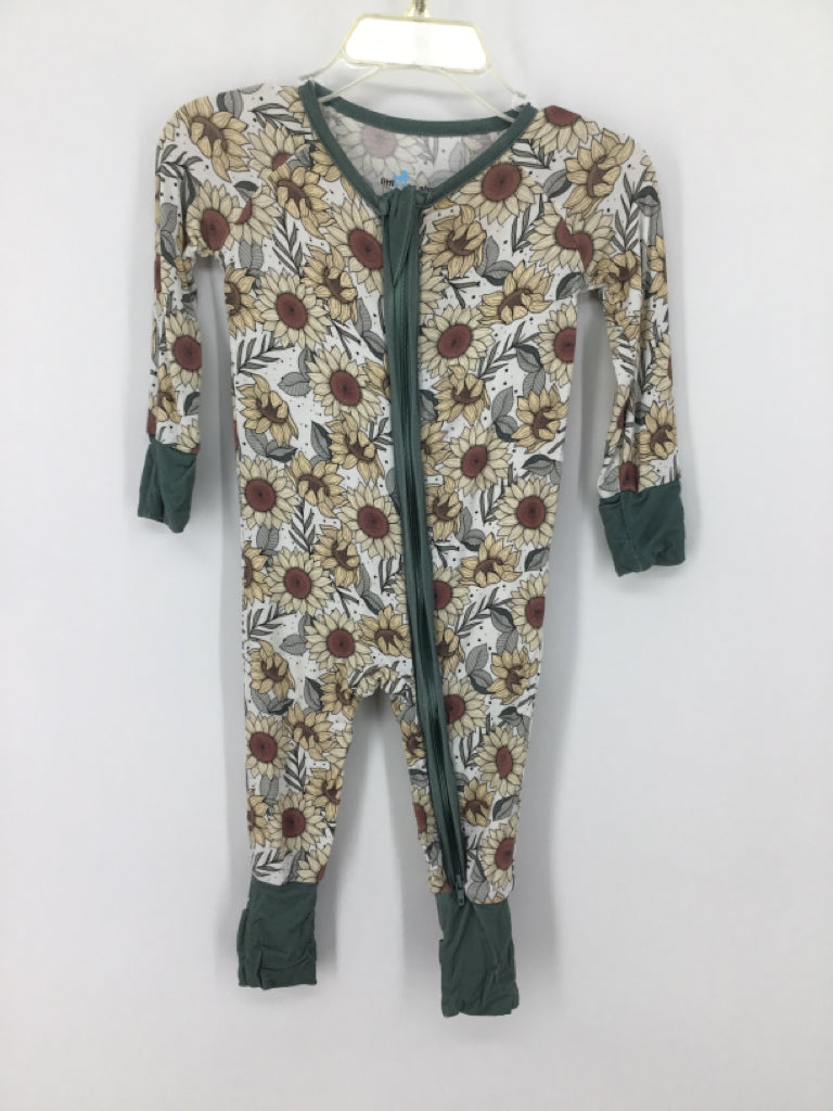 Little One Shop Child Size 3-6 Months Green Pajamas - girls