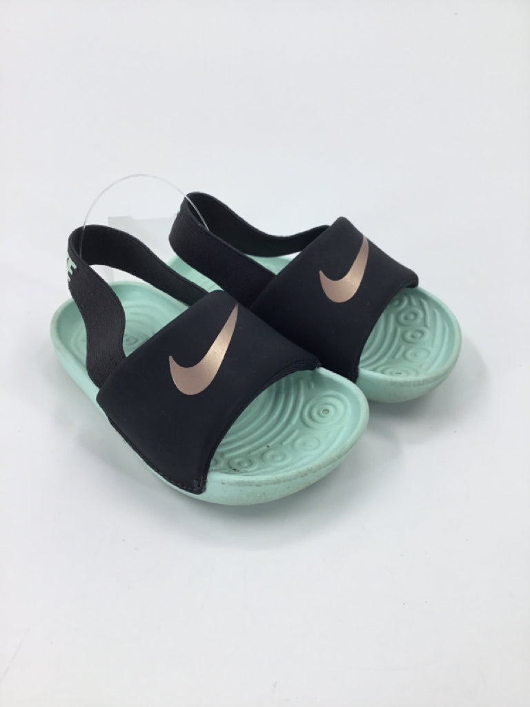 Nike Child Size 5 Toddler Black/Teal Sandals/Flip Flops