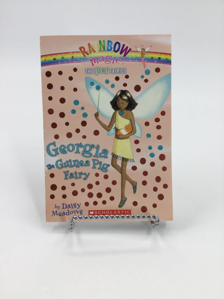 Scholastic Rainbow Magic Georgia The Guinea Pig Fairy Paperback Book