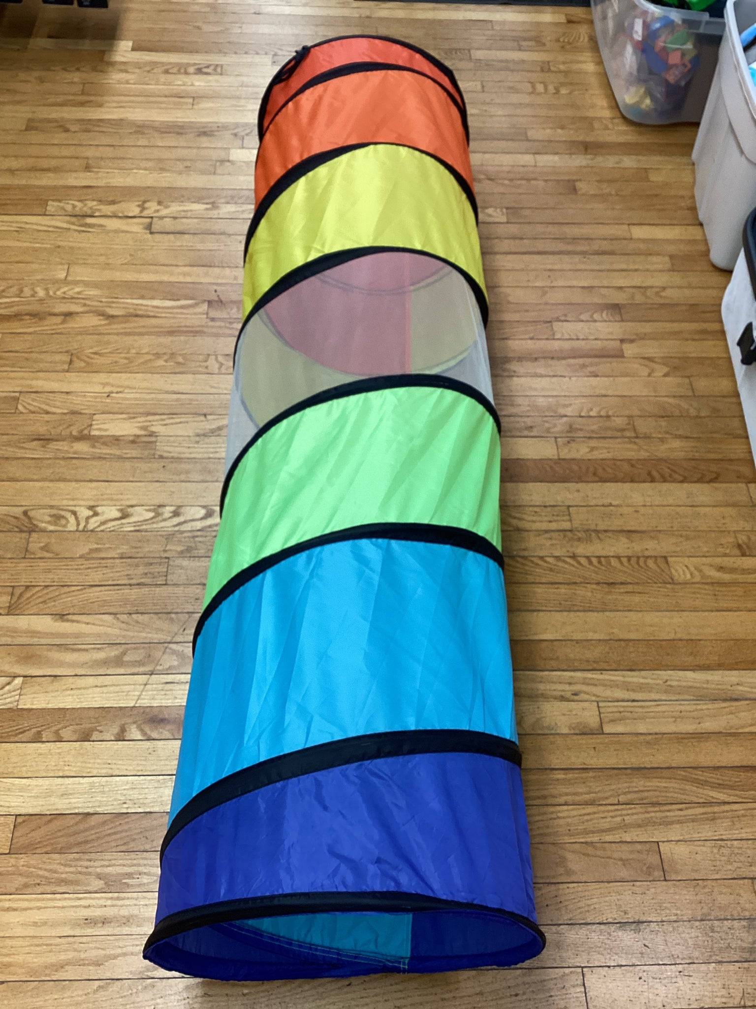 Play Tunnel