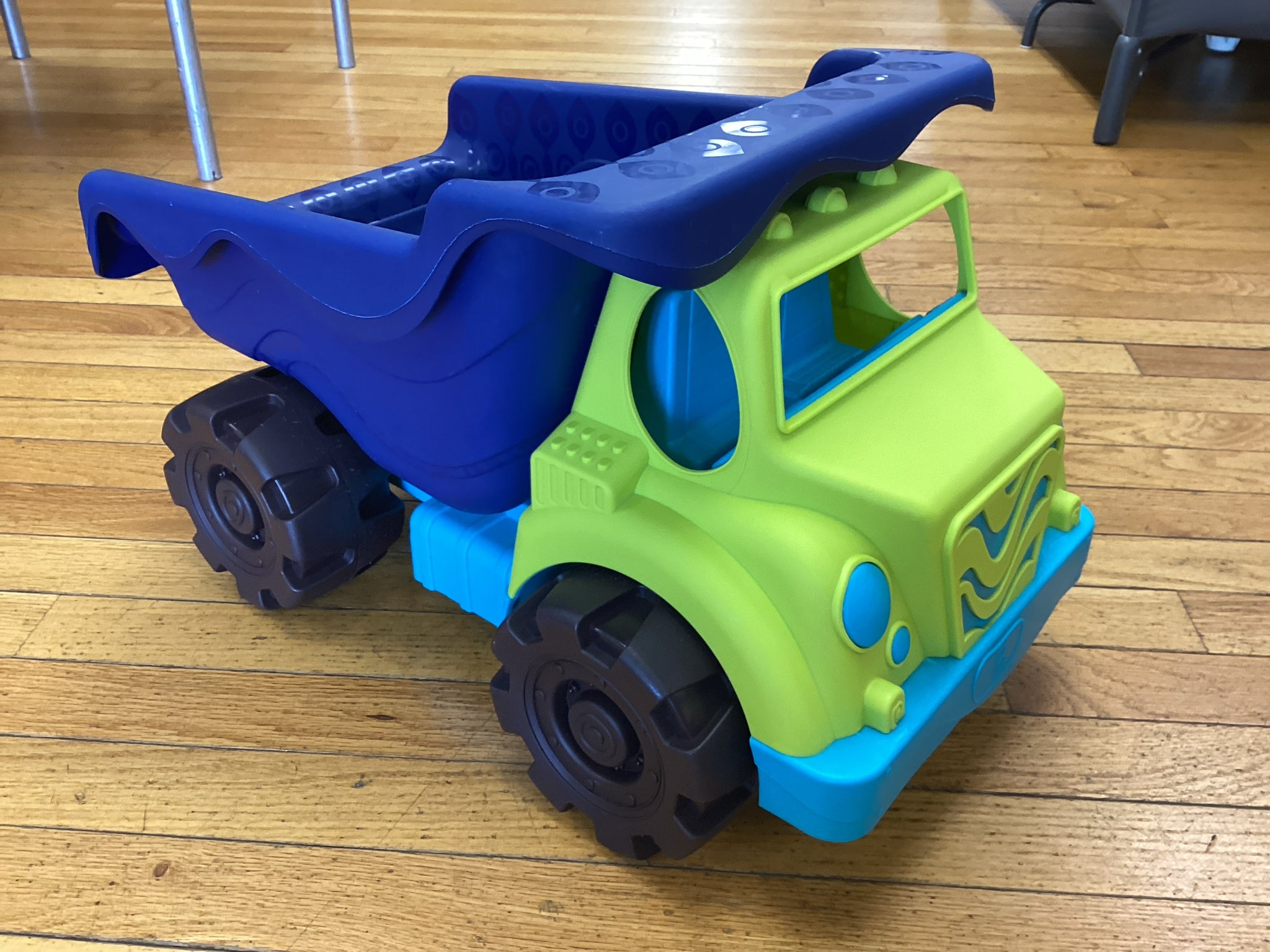B Toys Colossal Cruiser