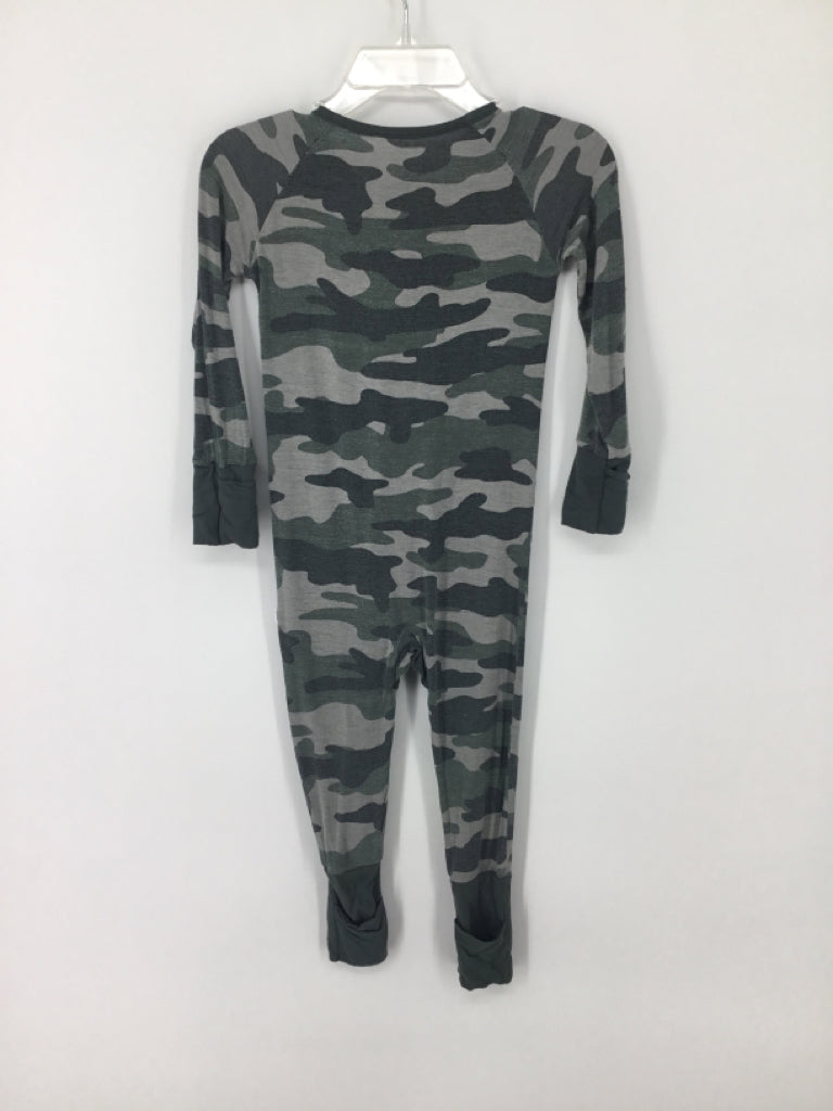 Little Sleepies Child Size 6-12 Months Green Camoflage Pajamas - boys
