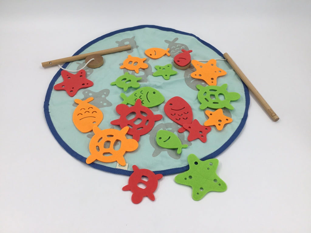 Kiwi Co Panda Crate Felt Fishing Game