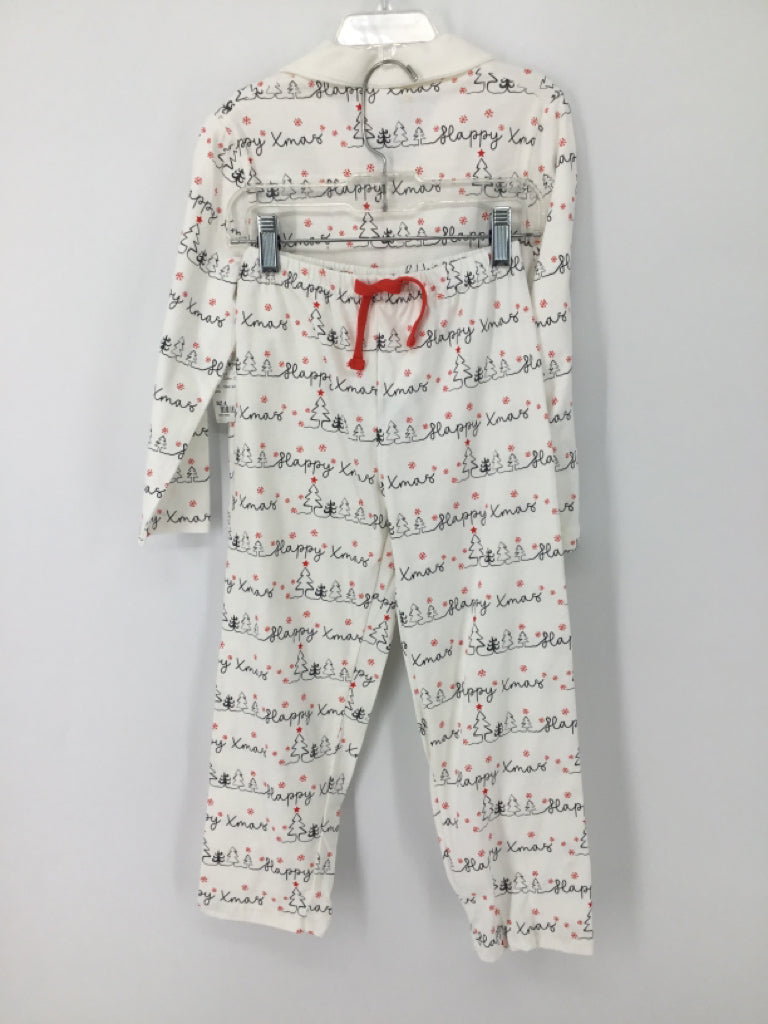 Formula 1 Child Size 4 White Christmas Pajamas