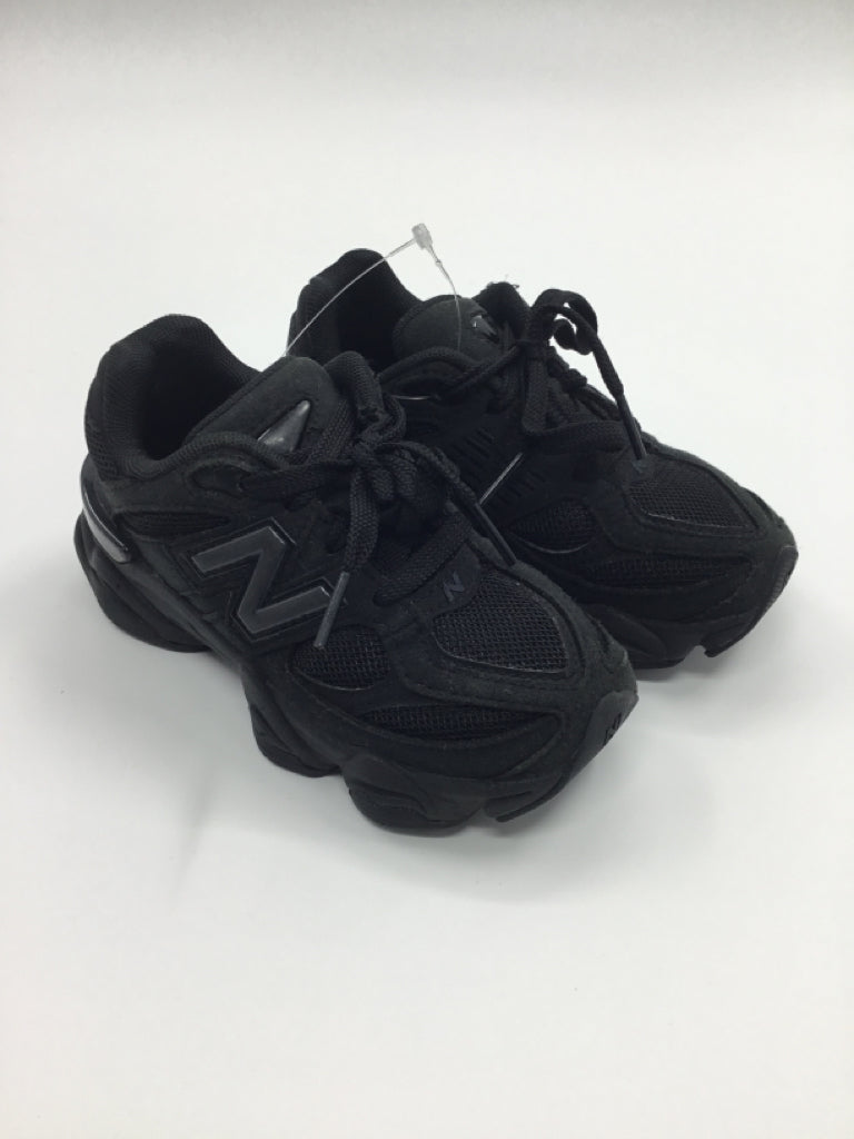 New Balance Child Size 11 Black Sneakers