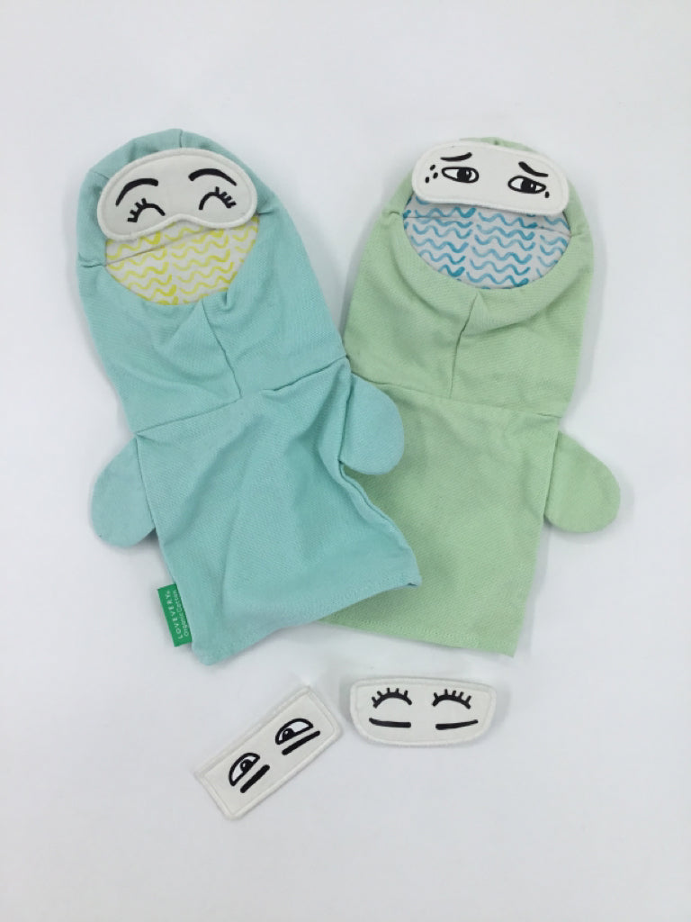 Lovevery Storytelling Puppet Set with Changing Emotion Eyes
