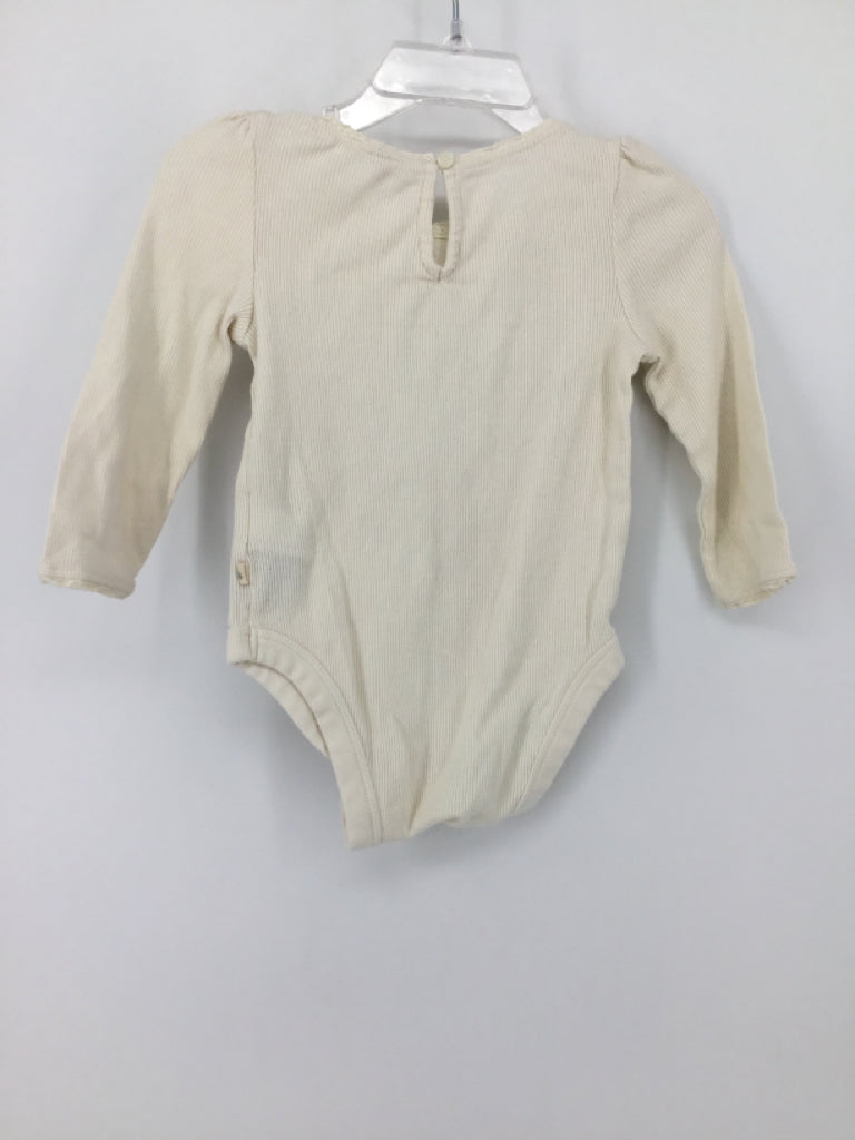 Baby Gap Child Size 12-18 Months Cream Onesie