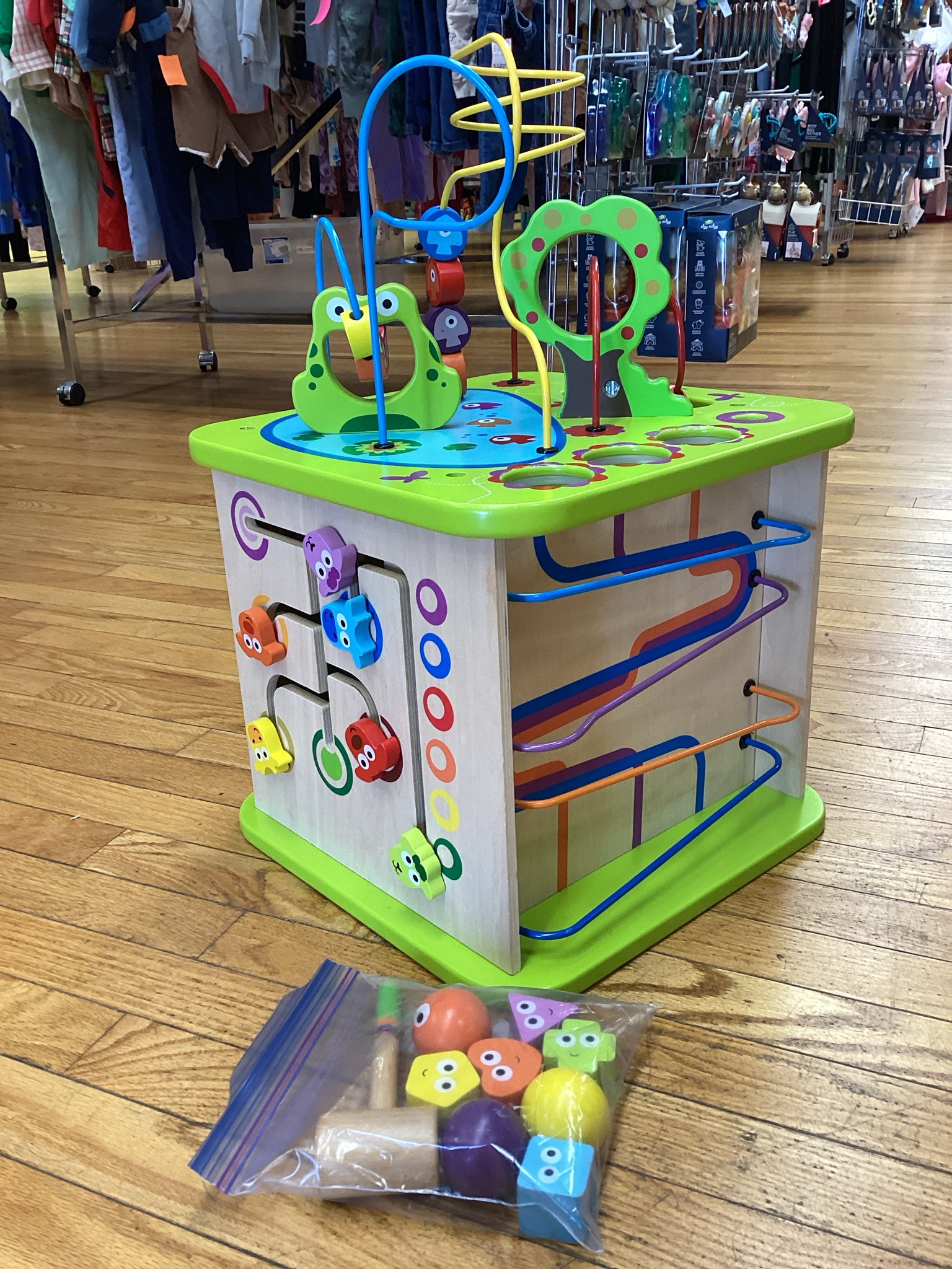 Hape Country Critters Play Cube