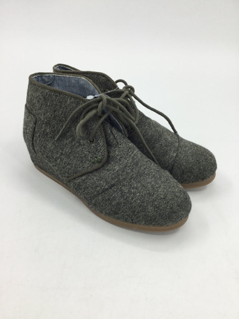 Toms Child Size 3 Youth Gray Boots