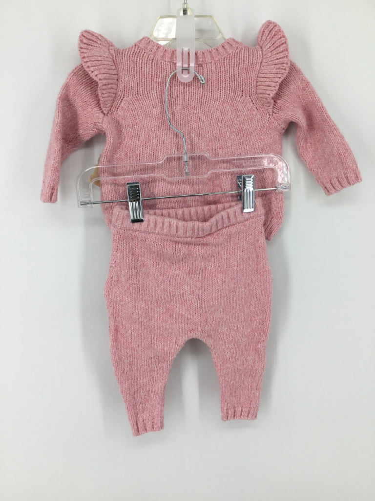 Old Navy Child Size 0-3 Months Pink Outfit - girls