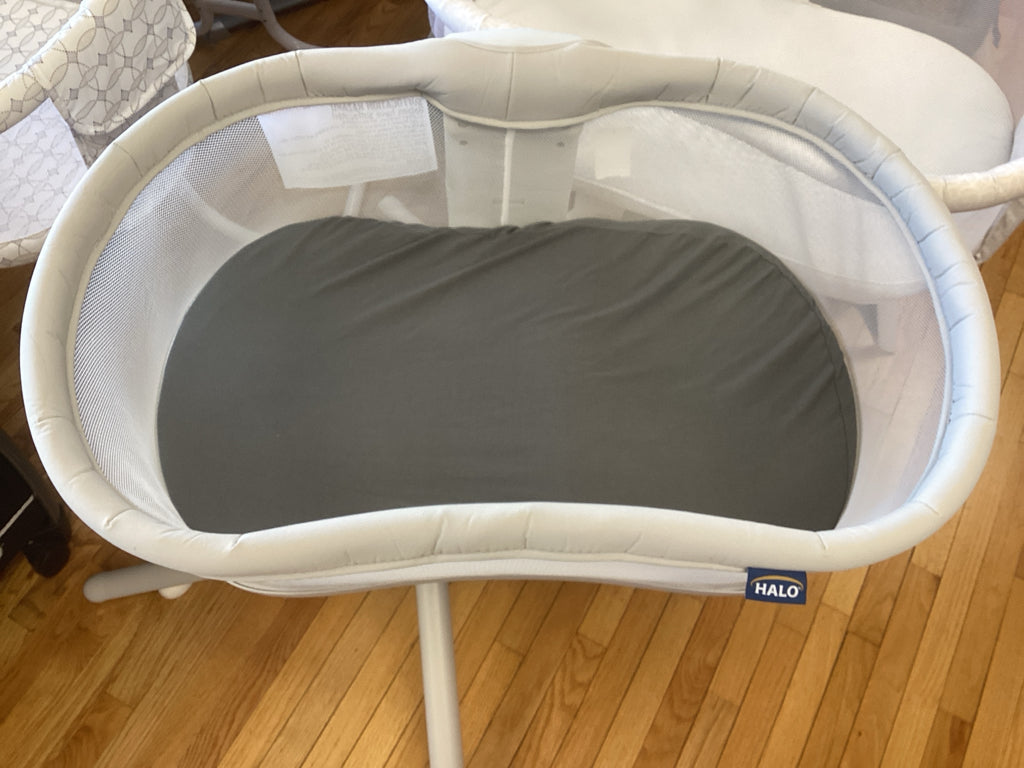 BassiNest Swivel Sleeper 3.0