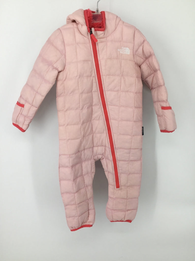 The North Face Child Size 12-18 Months Pink Outerwear - girls
