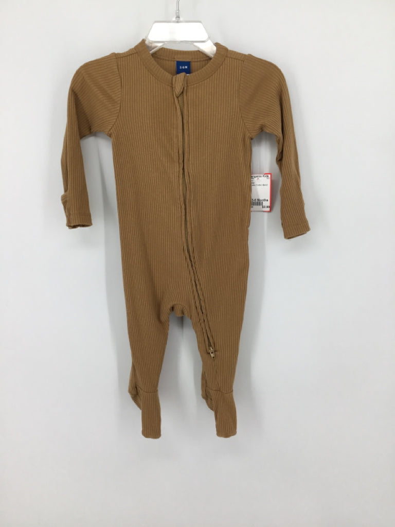 Old Navy Child Size 3-6 Months Tan Sleepers