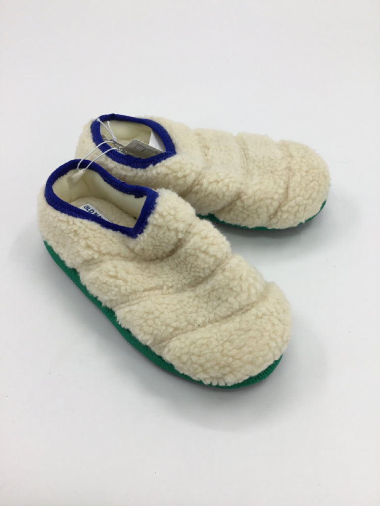 Old Navy Child Size 1 Youth Cream Slippers