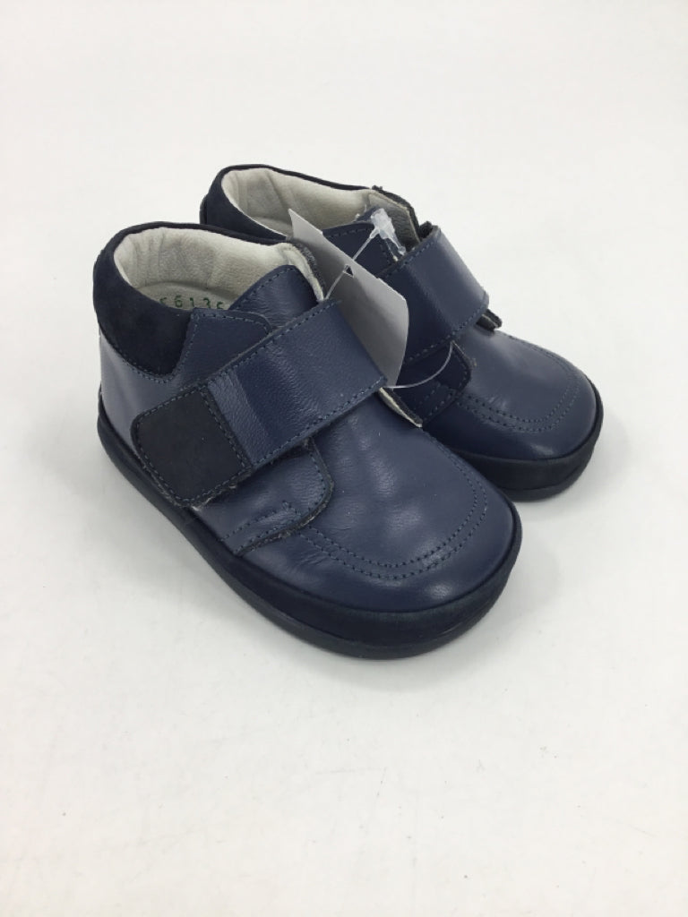 Pocholin Child Size 4 Toddler Blue Boots