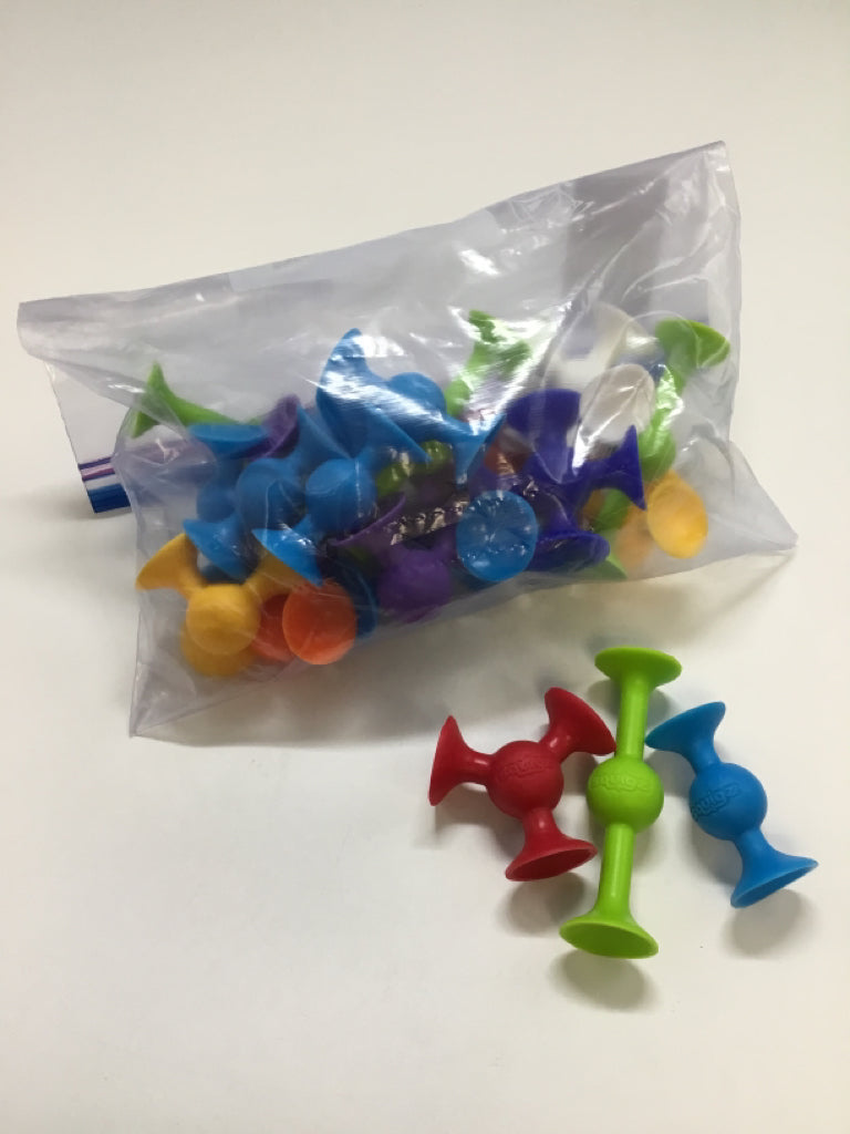 Fat Brain Toys Squigz Starter Set