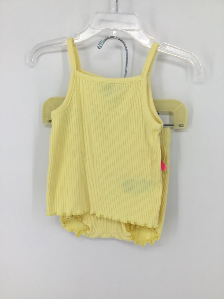 Old Navy Child Size 12-18 Months Yellow Outfit - girls
