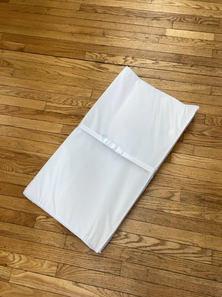 Munchkin Changing Pad