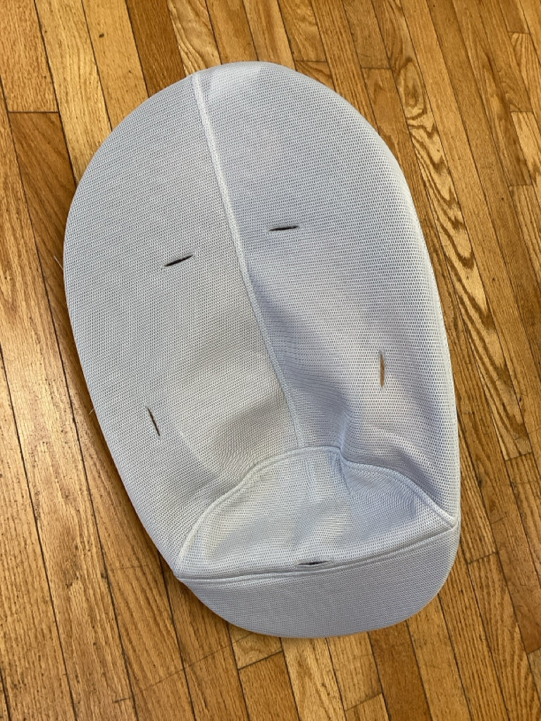Stokke Nomi High Chair and tray with newborn & baby sets
