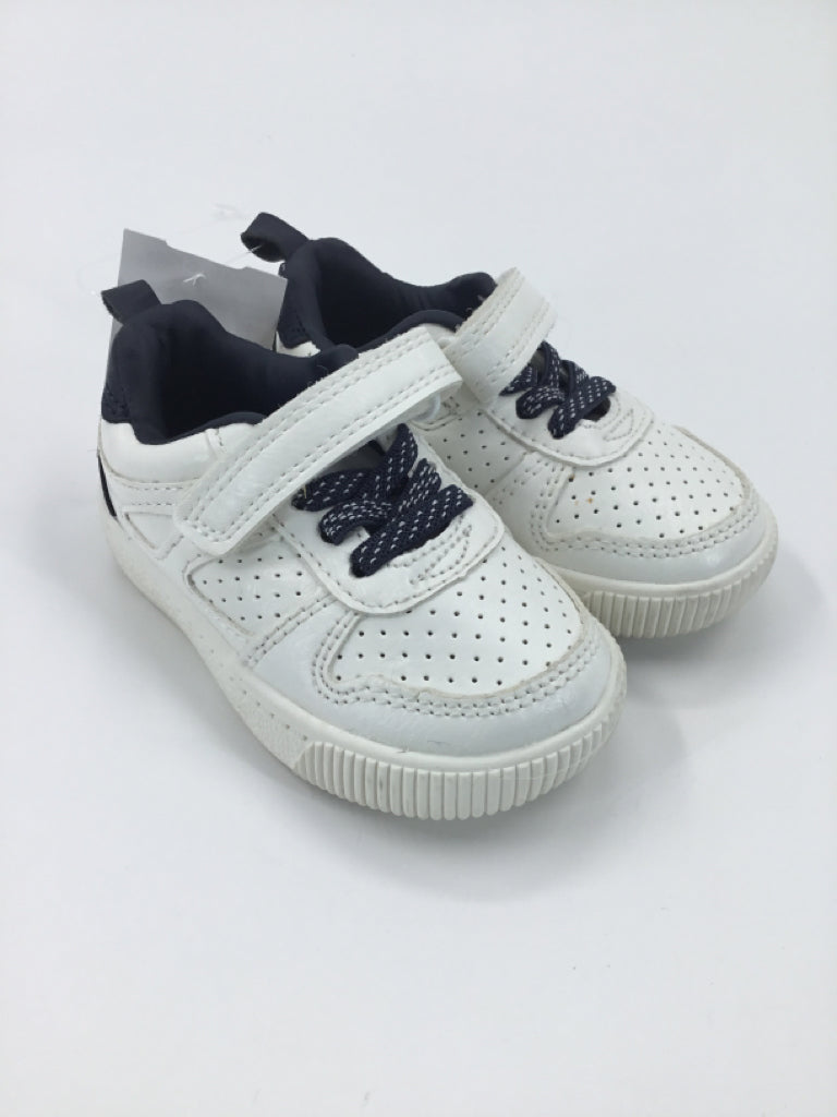 Carter's Child Size 4 Toddler White Sneakers