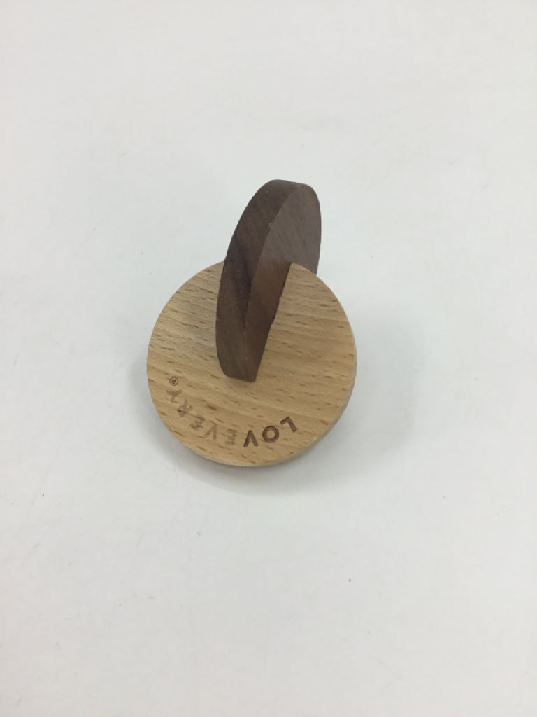 Lovevery Wooden Hand to Hand Disc