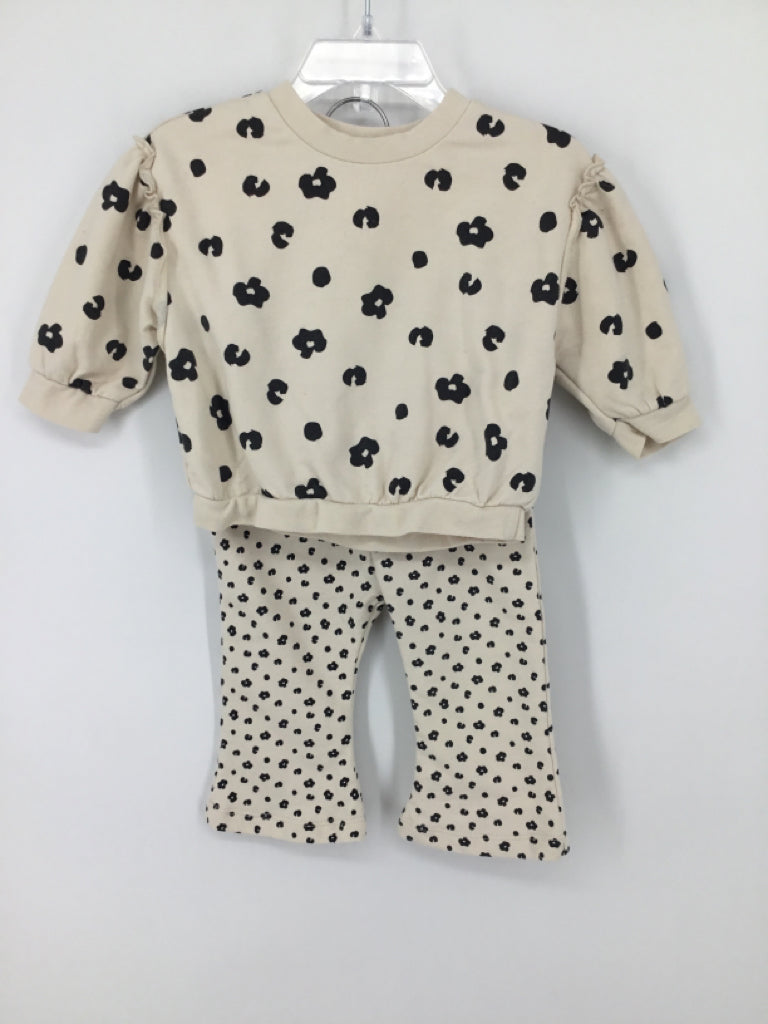 Cat & Jack Child Size 6-9 Months Cream Outfit - girls
