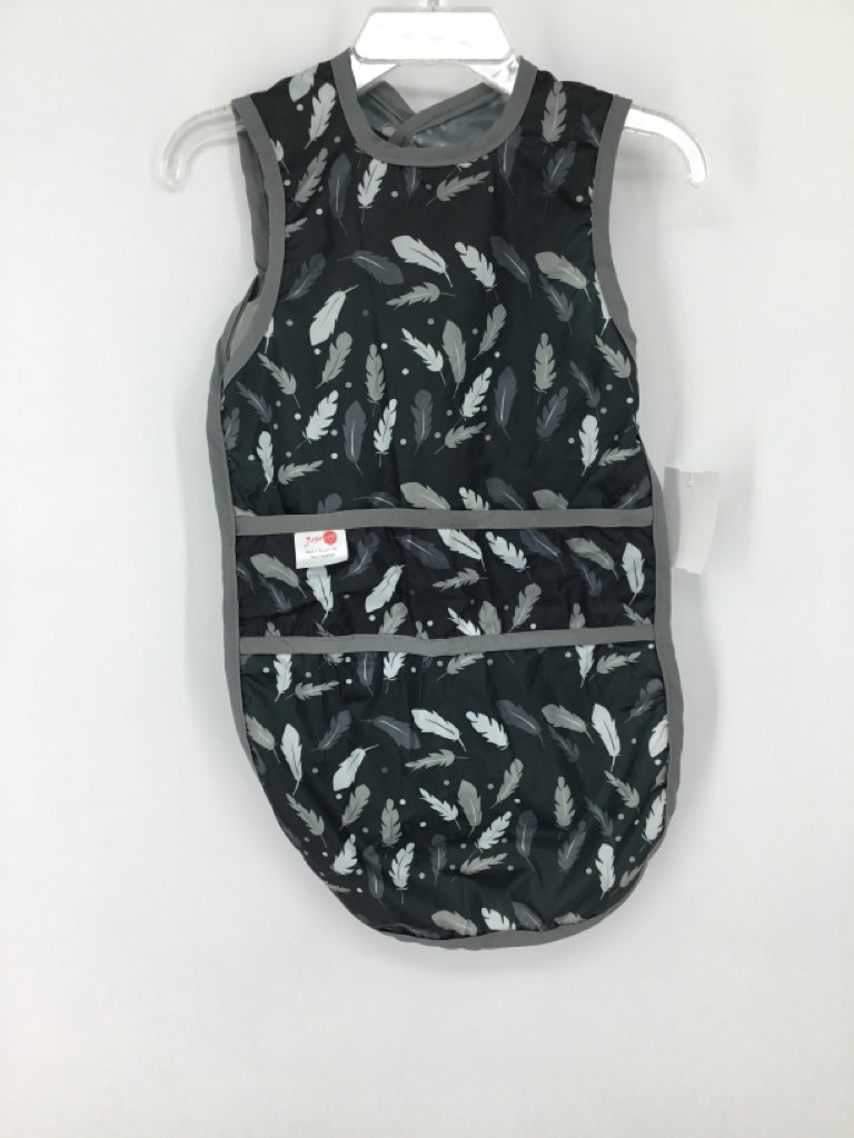 Joyo Roy Black Bib
