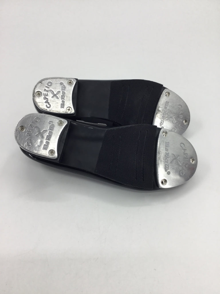 Capezio Child Size 1 Youth Black Sport/Dance Shoes