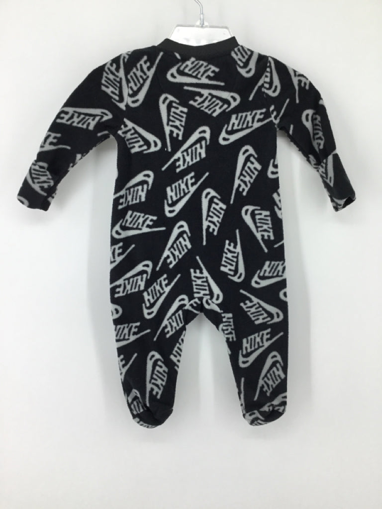 Nike Child Size 3 Months Black Sleepers