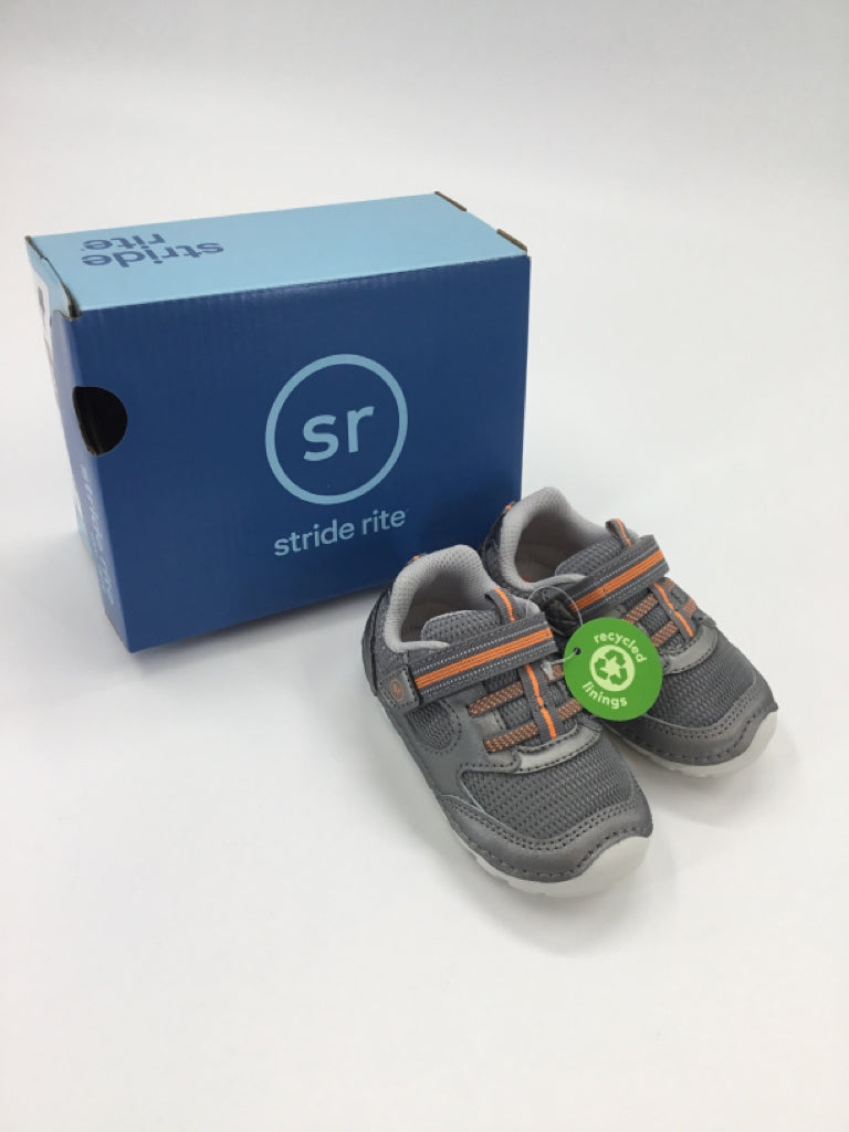 Stride Rite Child Size 5 Toddler Gray Sneakers