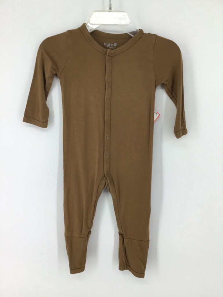 Kyte Child Size 3-6 Months Tan Solid Pajamas - boys