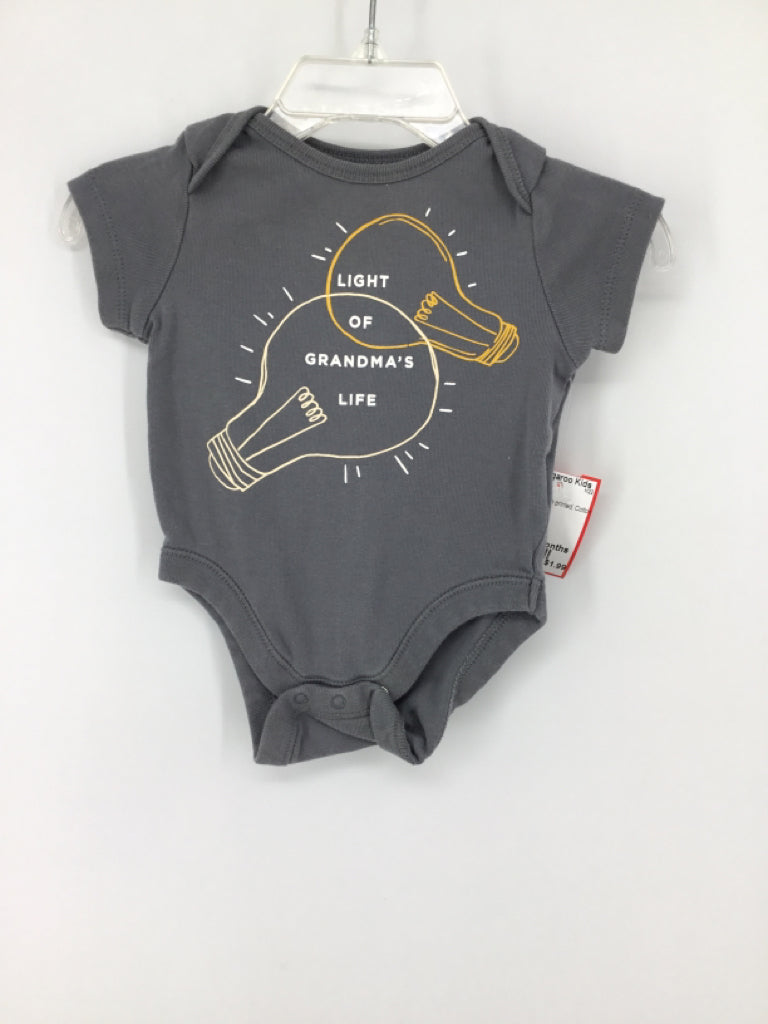 Old Navy Child Size 0-3 Months Gray Onesie