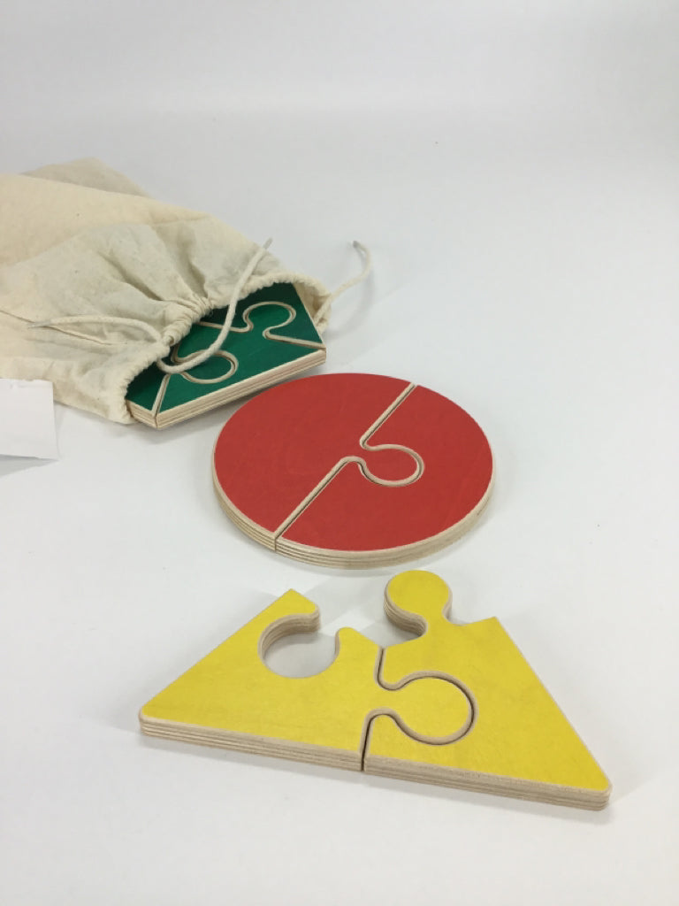 Dusyma Geometric Puzzle Set of 4