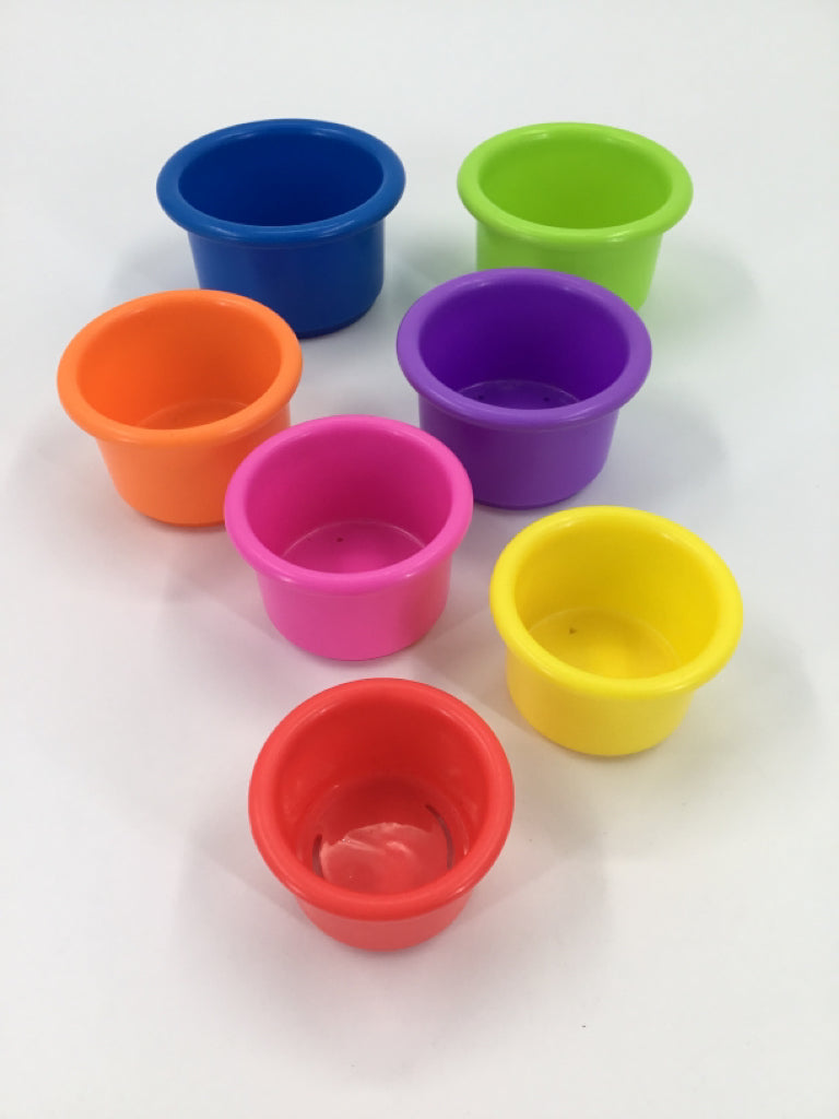 Set of 7 Stacking Cups