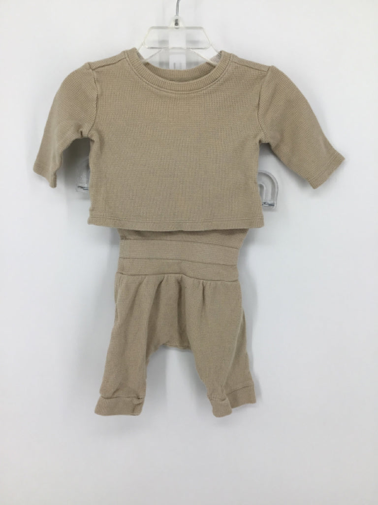 Old Navy Child Size 0-3 Months Tan Solid Outfit - boys