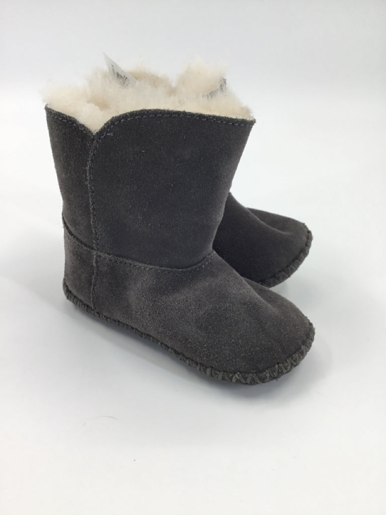 Ugg Child Size 4 Toddler Gray Boots