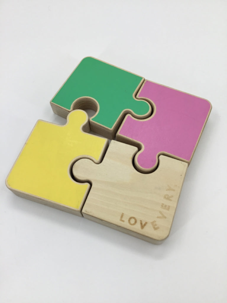 Lovevery Chunky Wooden Puzzle - 4 pcs