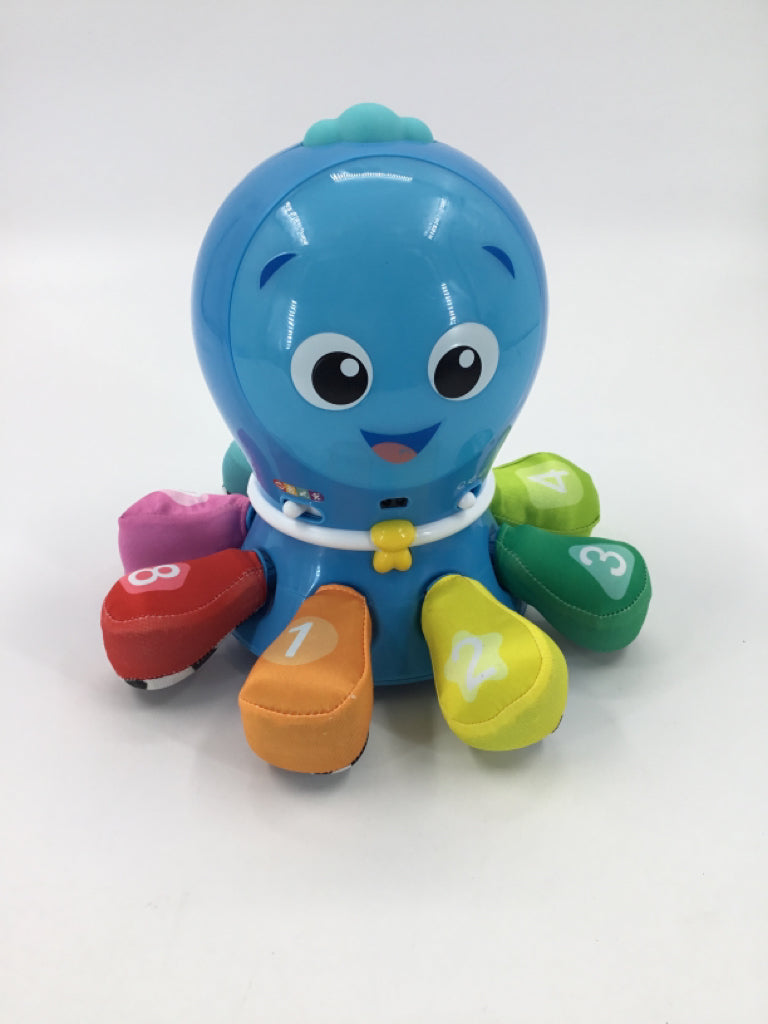 Baby Einstein Ocean Explorers Go Opus Go 4-in1 Crawl & Chacse Activity Toy