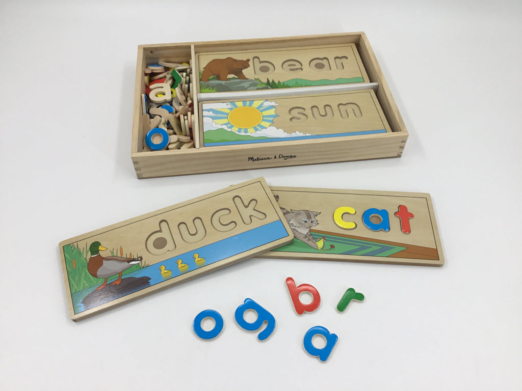 Melissa & Doug See & Spell