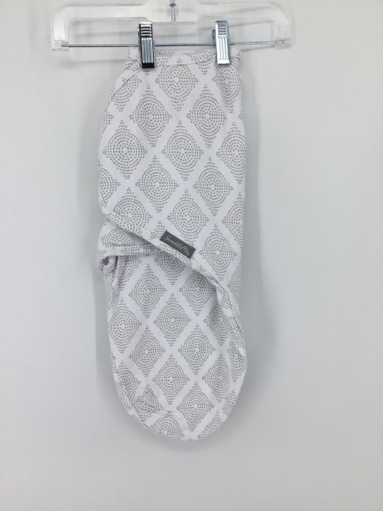 Swaddle Me Child Size S White Sleep Sacks & Swaddles