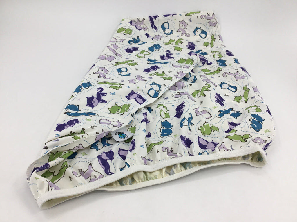 Planet Wise Purple Print Wet Bag