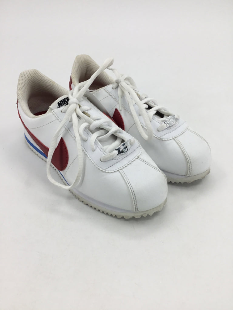 Nike Child Size 4 Youth White Sneakers