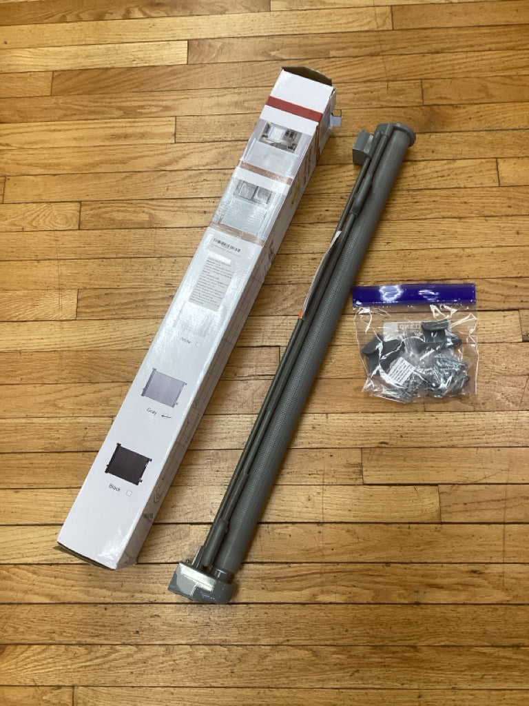 28" Tall Retractable Baby Gate